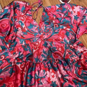 Entro 1x shirt fits more like a 2x